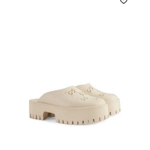 NWT Gucci Perforated GG platform mules